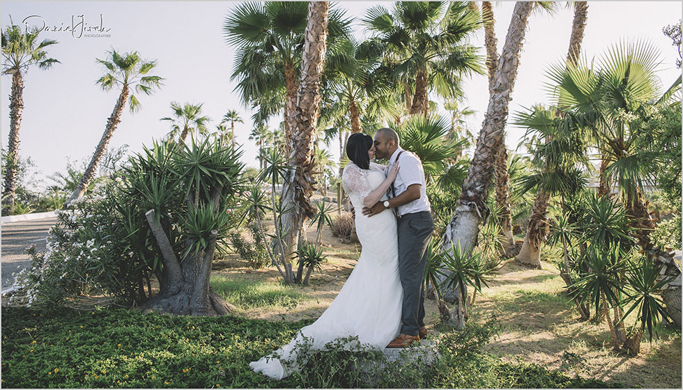 Los Cabos Urban & Trash the Dress Photo Session after Wedding Day