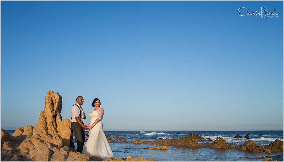 Los Cabos Urban & Trash the Dress Photo Session after Wedding Day