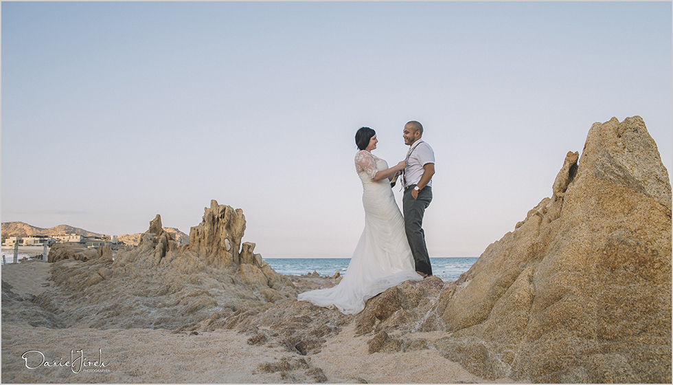 Los Cabos Urban & Trash the Dress Photo Session after Wedding Day